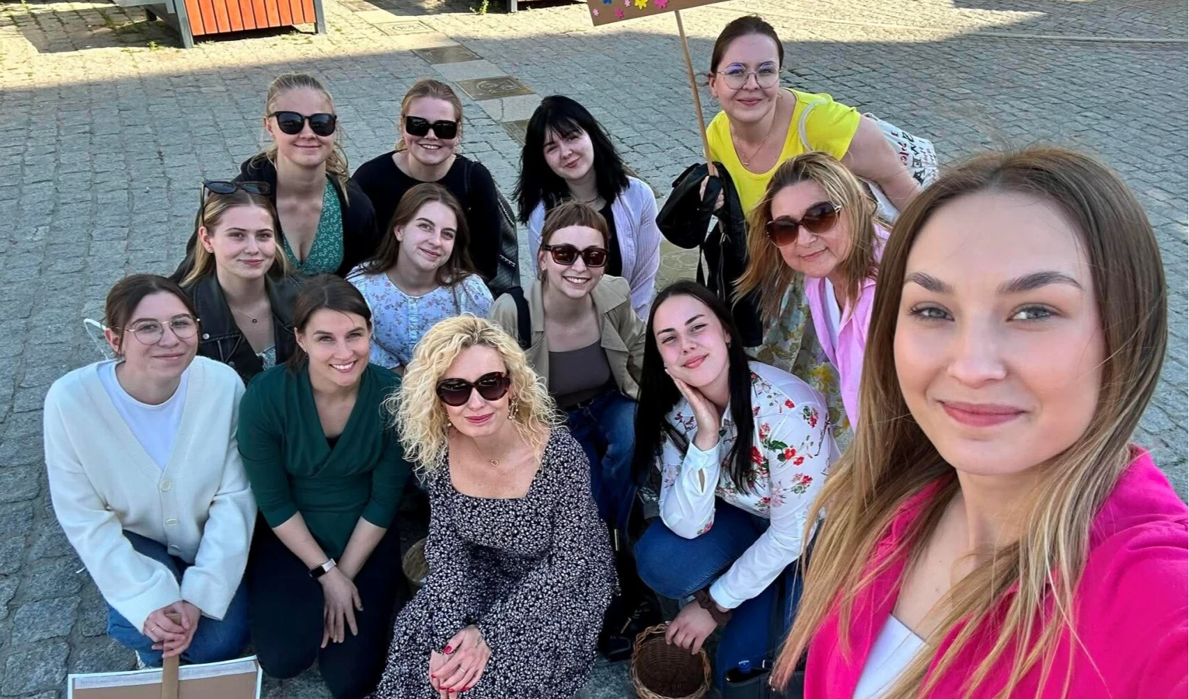 „Zatrzymaj się” – studenci GSW Milenium zachęcali mieszkańców Gniezna do troski o zdrowie psychiczne