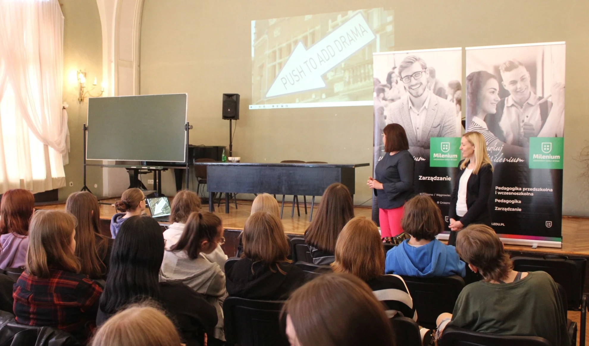 Dr Anna Bęczkowska oraz dr Joanna Flicińska-Turkiewicz z wykładem w gnieźnieńskim Ekonomiku